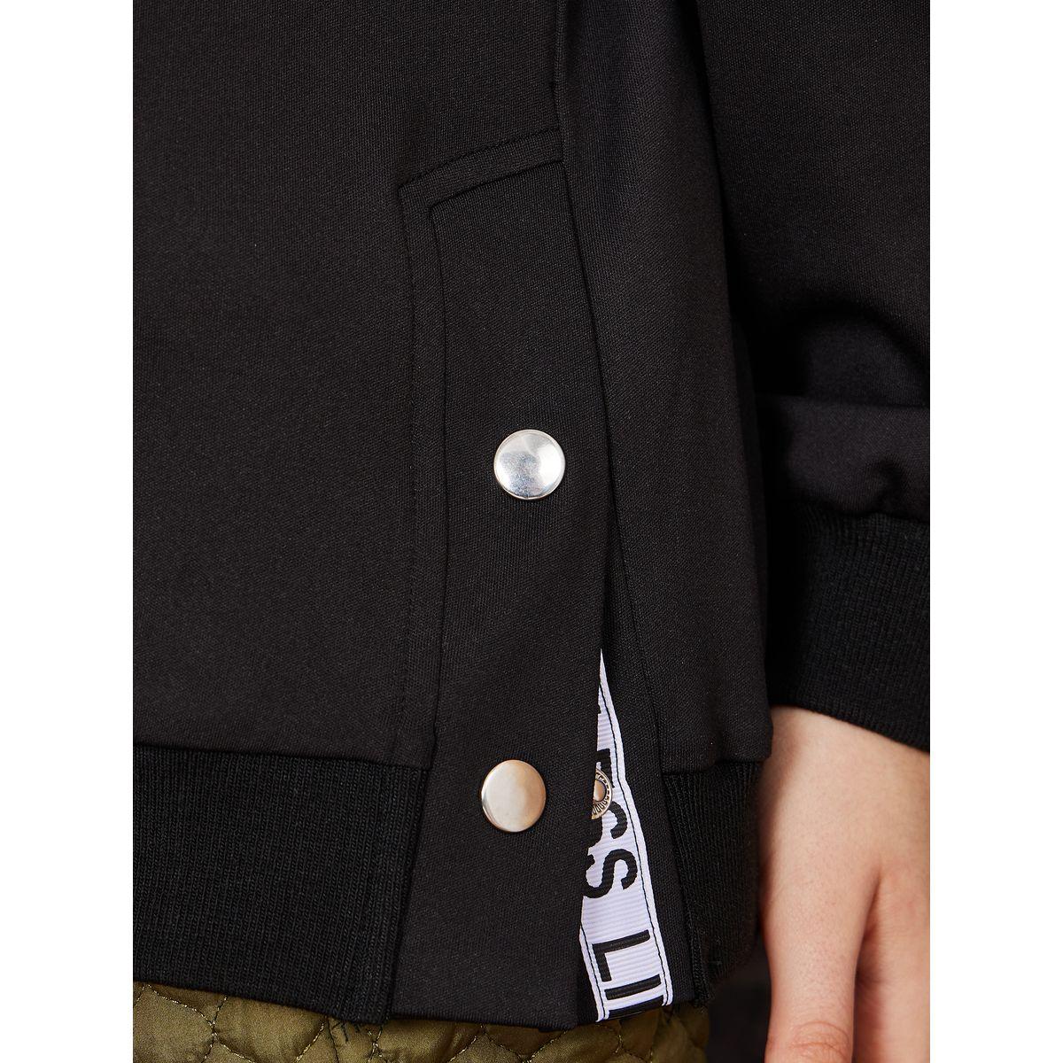 هودي بقصة واسعة وأزرار غلق-women-clothing-hoodiesandsweatshirts-hoodies-image-4