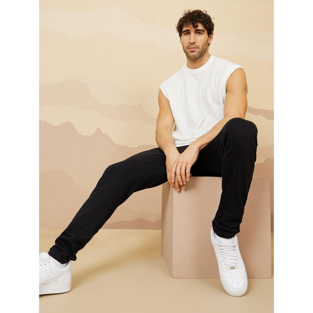 جوغر بقصة مريحة وأربطة-men-clothing-bottoms-joggers-image-1