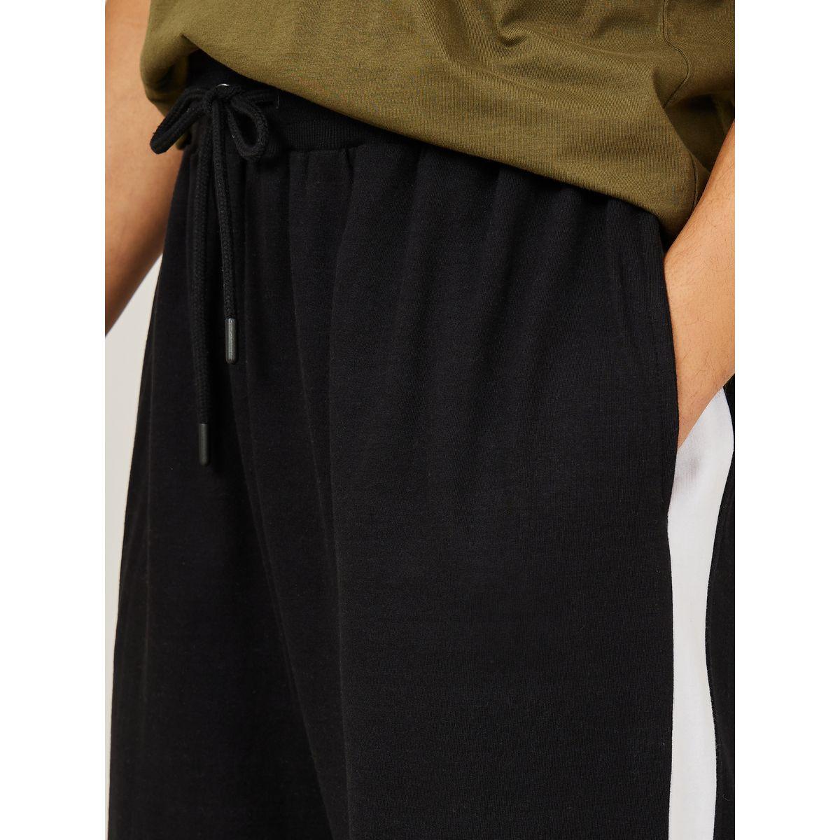 Styli Extra Wide Leg Jogger with Contrast Stripe Detail-men-clothing-bottoms-joggers-image-3
