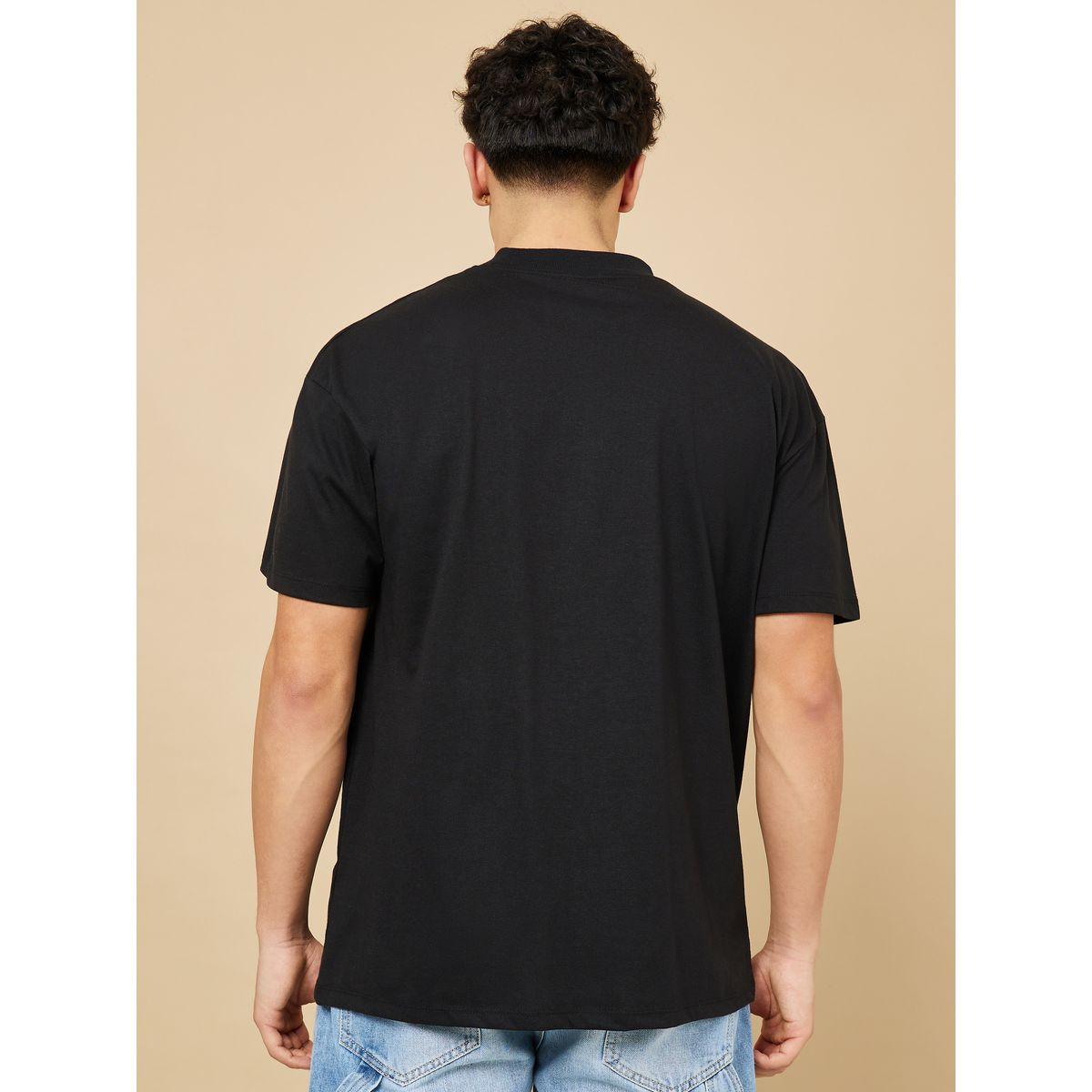 تيشيرت بقصة واسعة وياقة عالية-men-clothing-tshirtsandpolos-tshirts-image-4