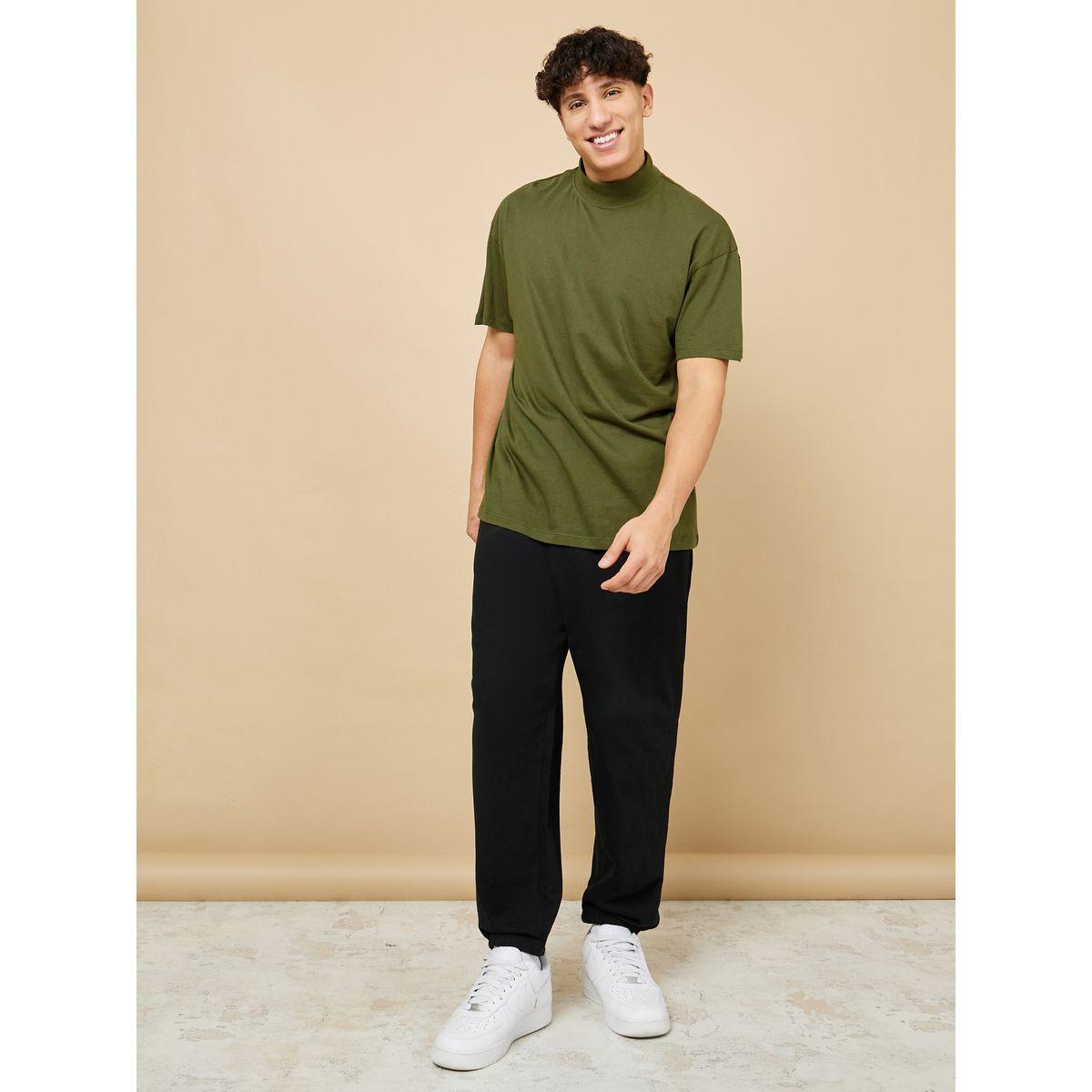 تيشيرت بقصة واسعة وياقة عالية-men-clothing-tshirtsandpolos-tshirts-image-2