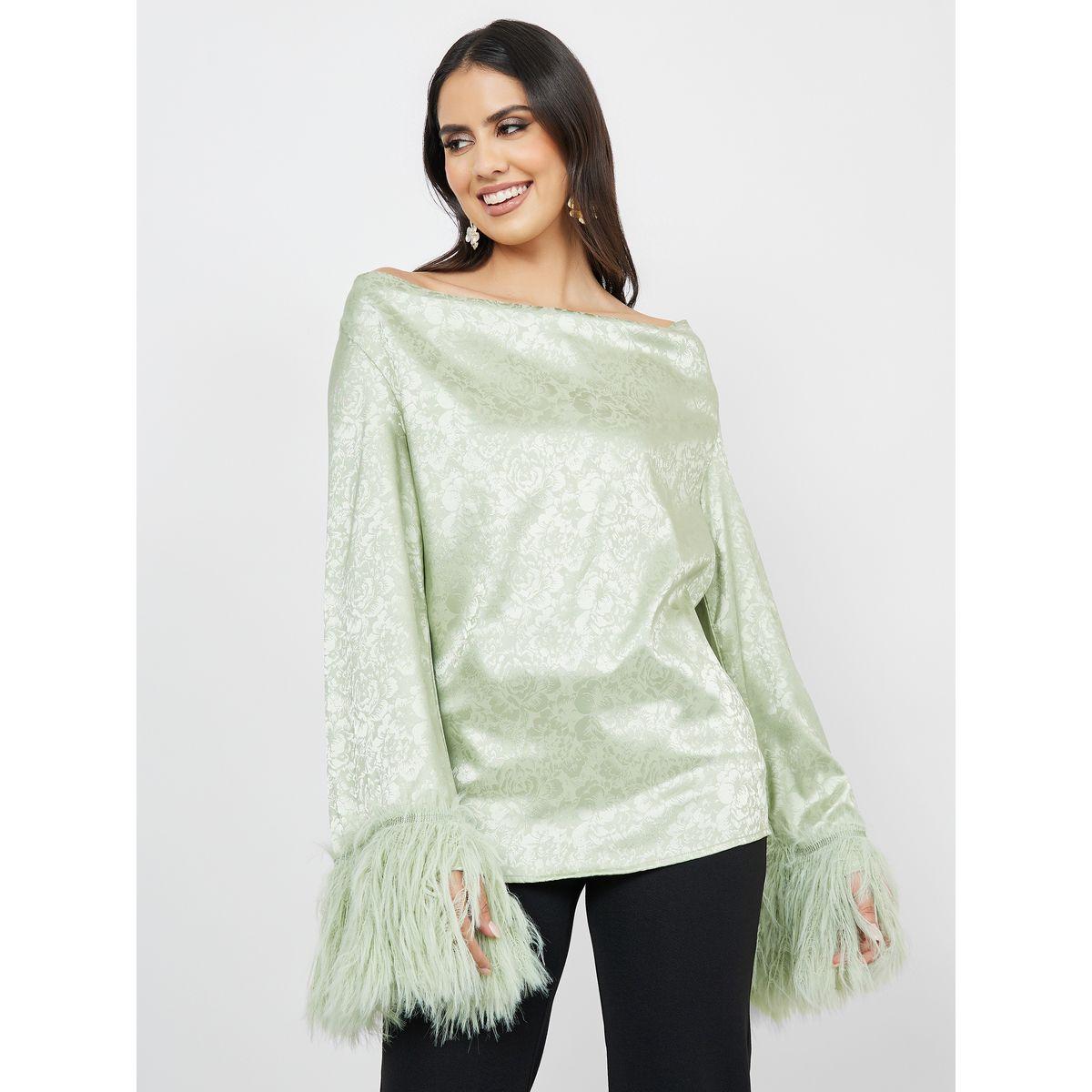 بلوزة مزينة بزهور بنسيج الجاكار-women-clothing-shirtsandblouses-blouses-image-3
