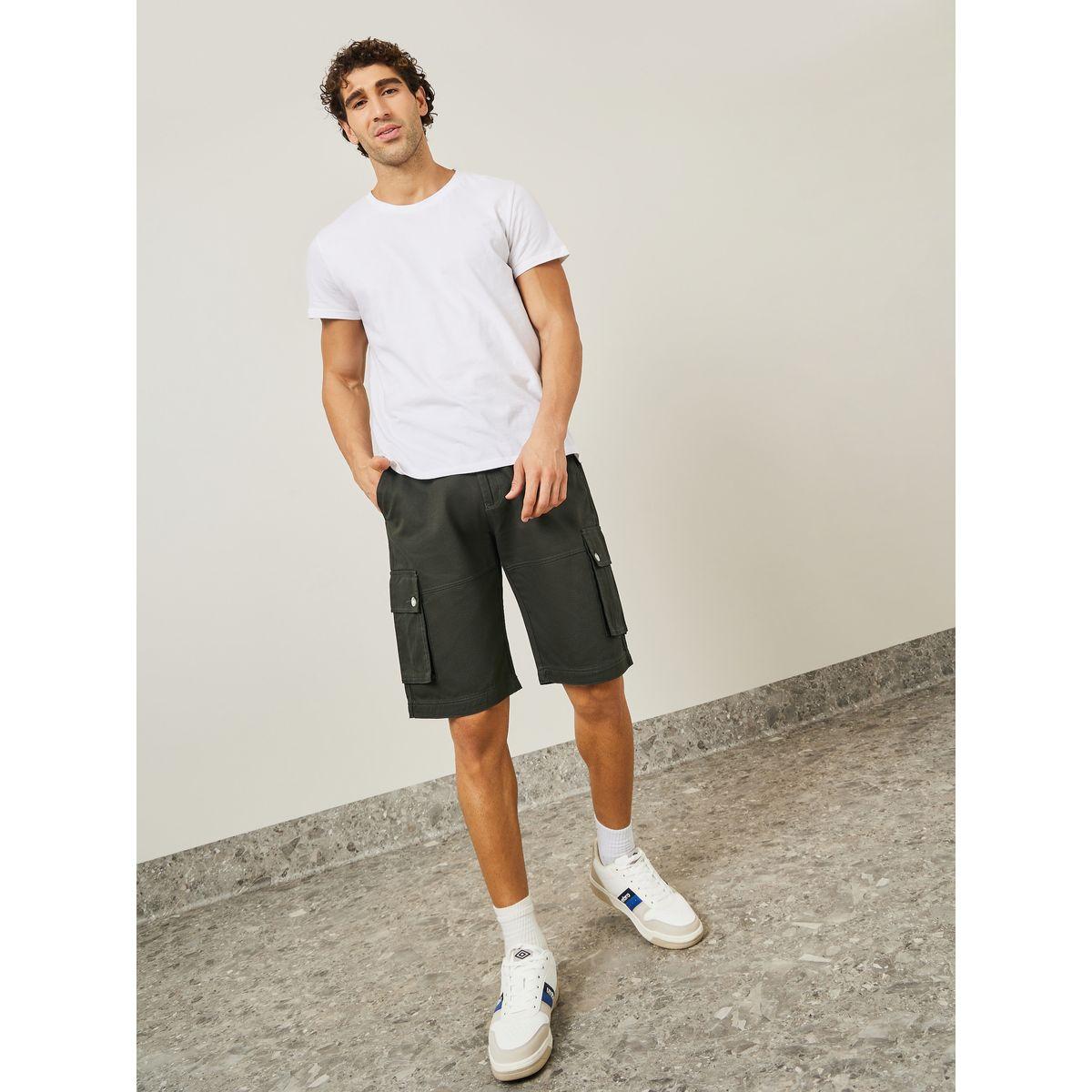 Styli Woven Cargo Shorts with Constructed Waistband Detail-men-clothing-bottoms-shorts-image-2