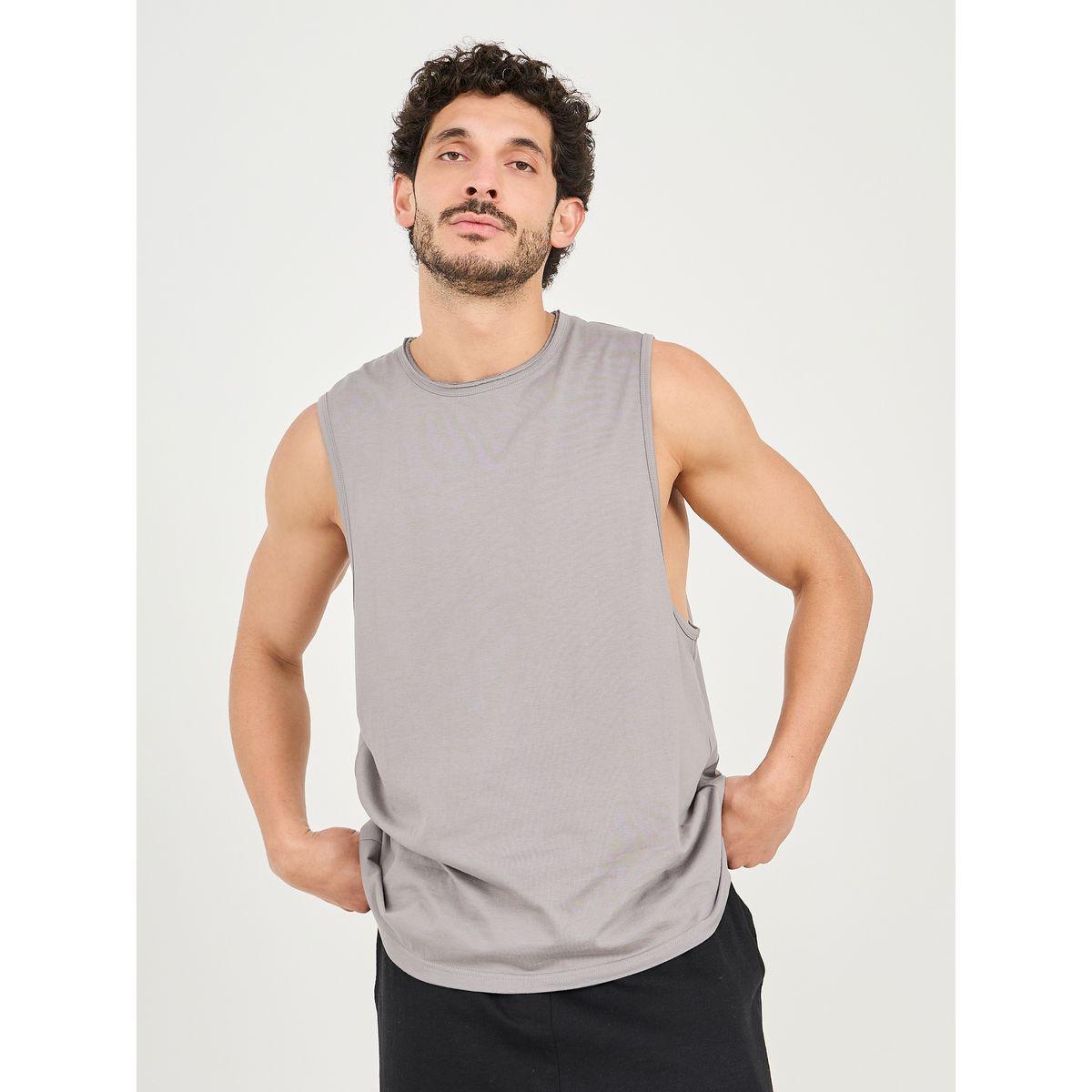 Styli Solid Dropped Armhole Vest-men-clothing-tshirtsandpolos-tshirts-image-2