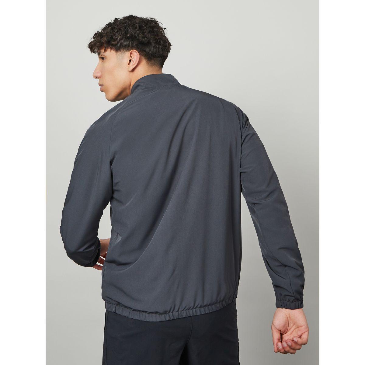 Running jacket with discount pockets