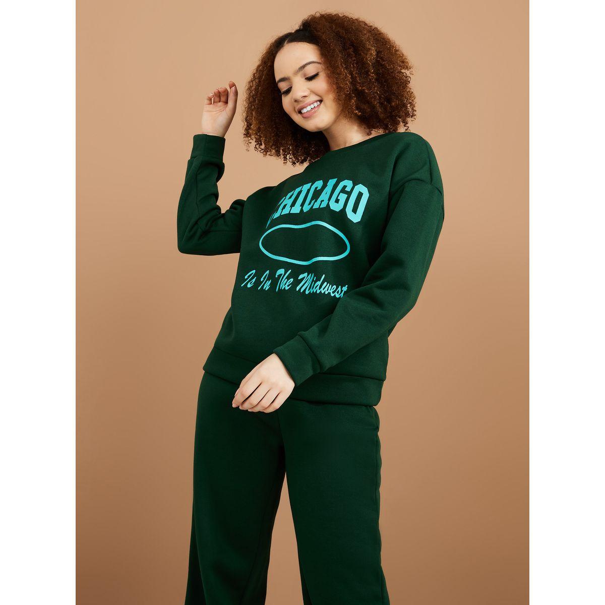 Styli Unwind Chicago Print Sweatshirt & Jogger Lounge Set-women-clothing-coordsets-image-2