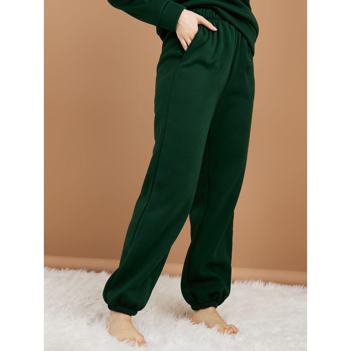 Styli Unwind Chicago Print Sweatshirt & Jogger Lounge Set-women-clothing-coordsets-image-4