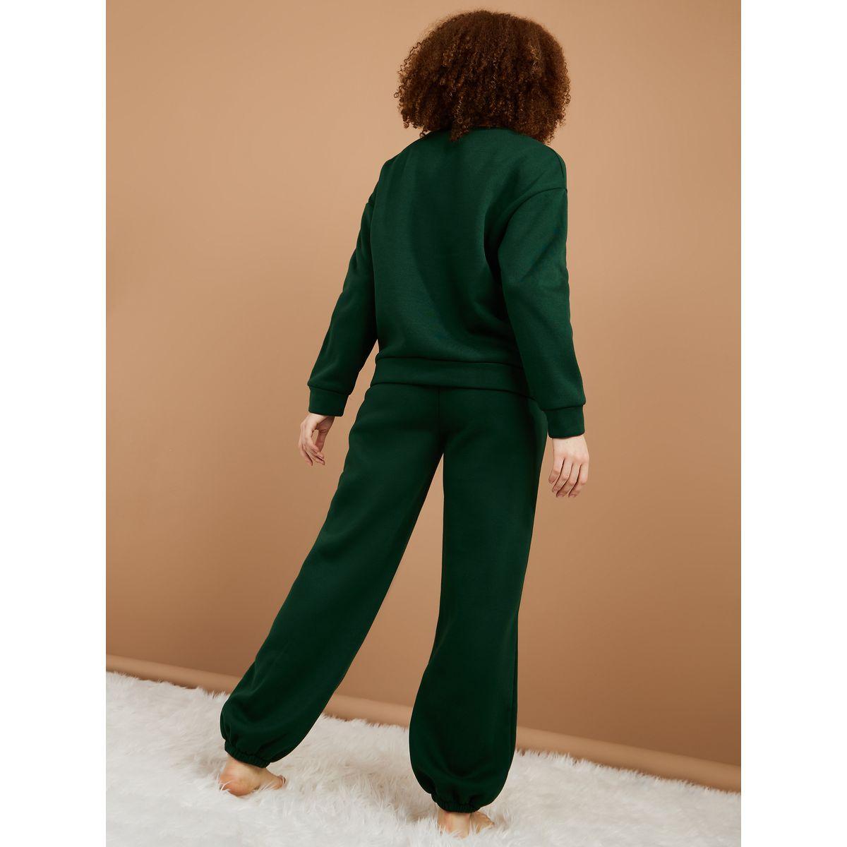 Styli Unwind Chicago Print Sweatshirt & Jogger Lounge Set-women-clothing-coordsets-image-5