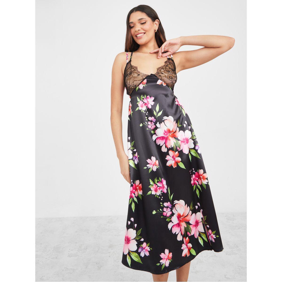 قميص نوم بتفاصيل الدانتيل-women-clothing-nightwear-nighties-image-1