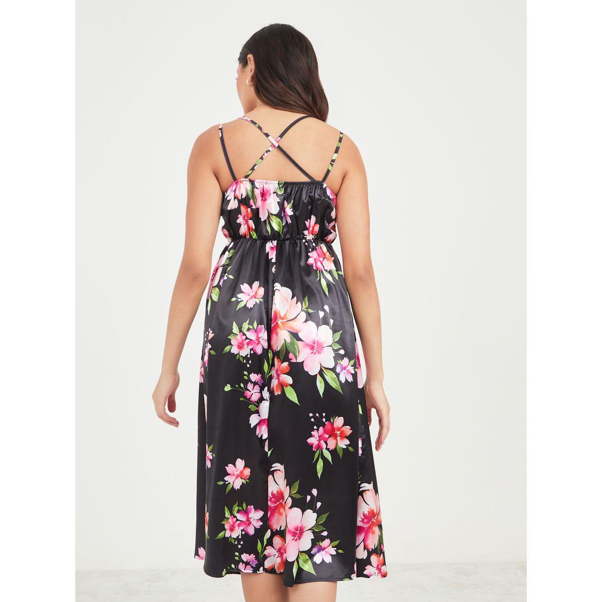قميص نوم بتفاصيل الدانتيل-women-clothing-nightwear-nighties-image-4
