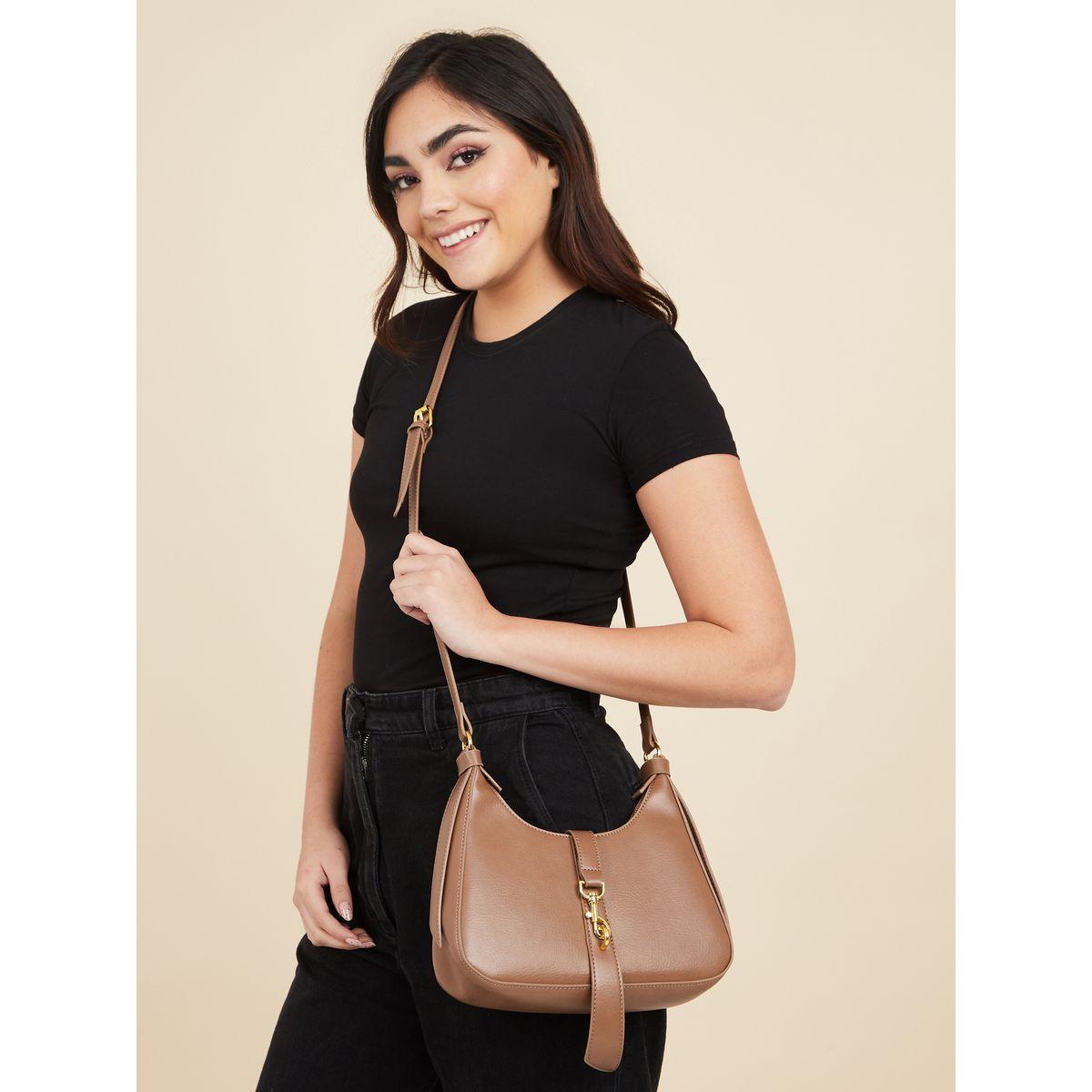شنطة هوبو بحزام ومشبك غلق-women-bagsandwallets-handbags-image-3