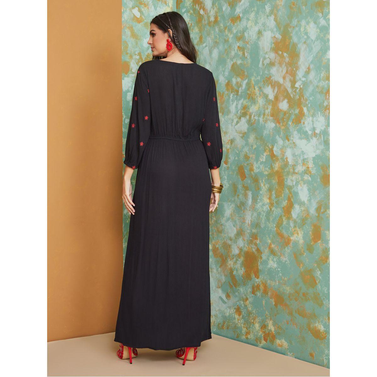 فستان طويل مزين بتطريز واكمام بزمة-women-clothing-dresses-image-4