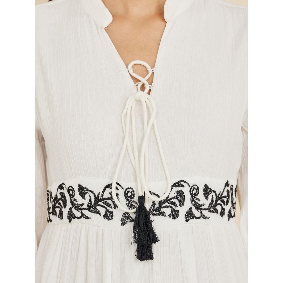 Styli Long Sleeves Tie-Up Detail A-Line Maxi Dress-women-clothing-dresses-image-3