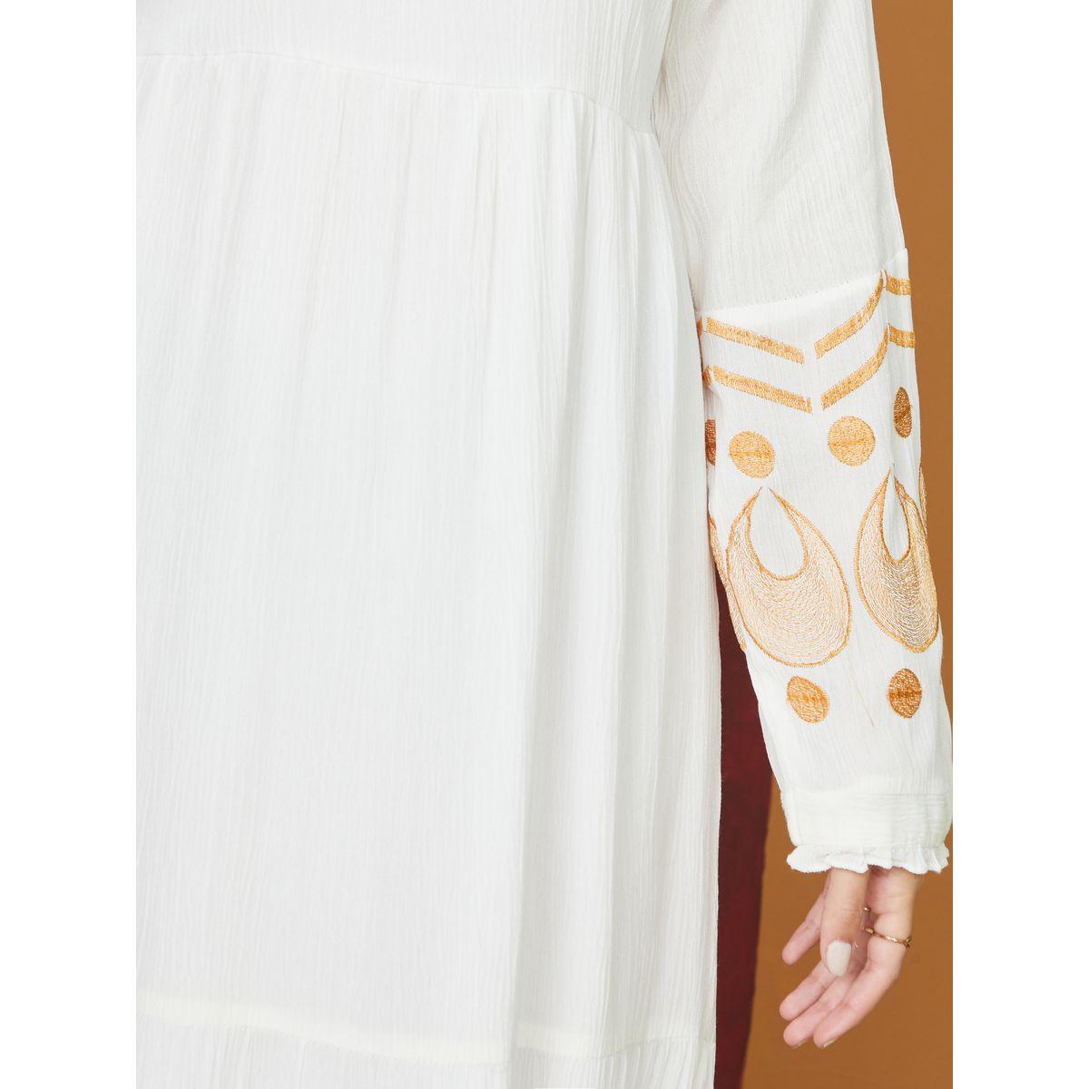 Styli Embroidered A-Line Maxi Dress-women-clothing-dresses-image-3