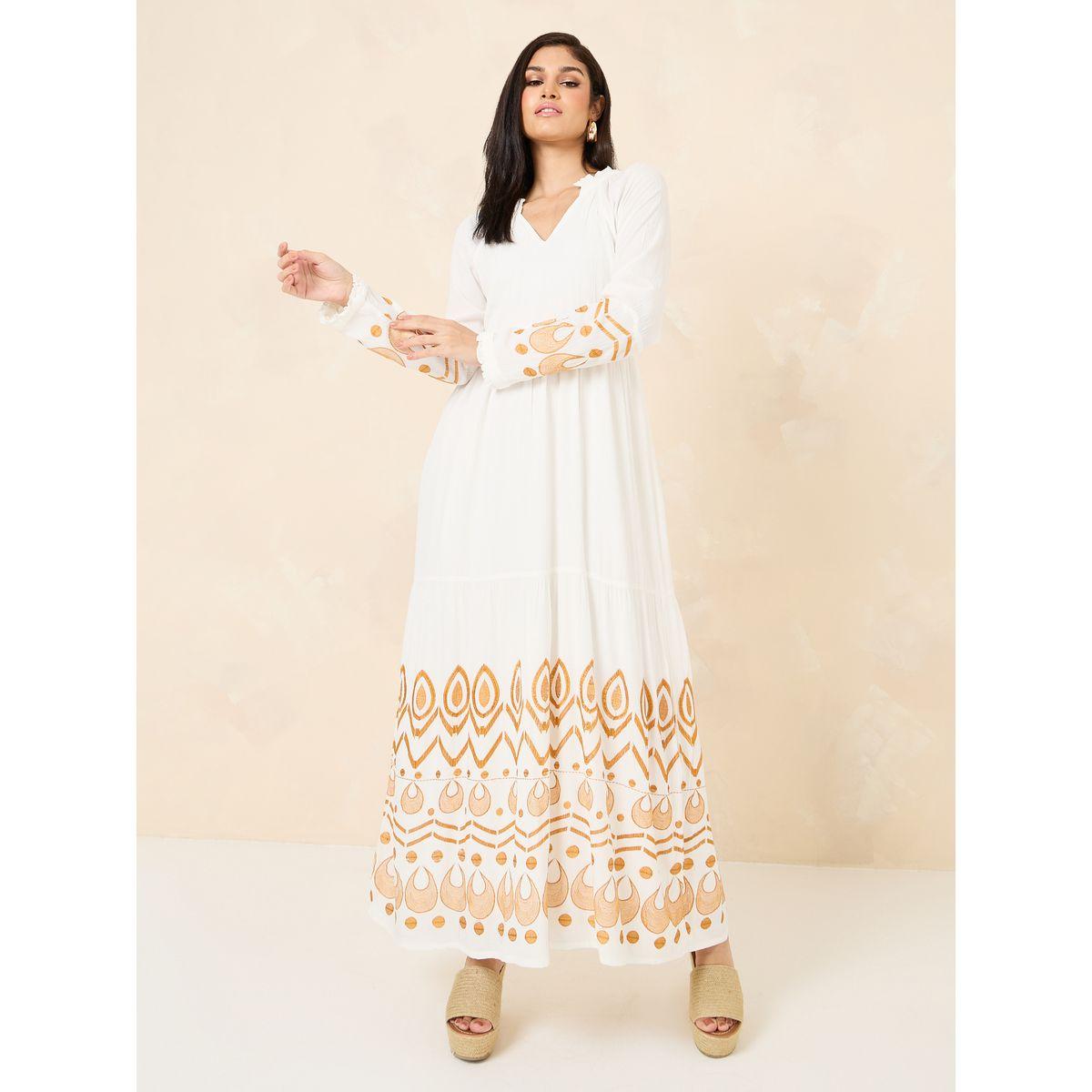 فستان طويل بتفاصيل مطرزة-women-clothing-dresses-image-1