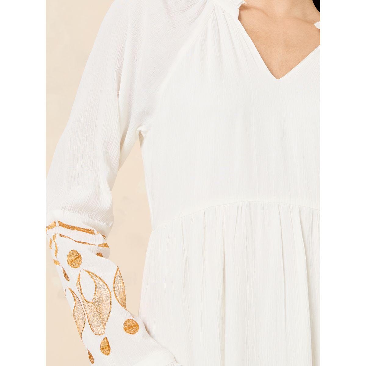 فستان طويل بتفاصيل مطرزة-women-clothing-dresses-image-3