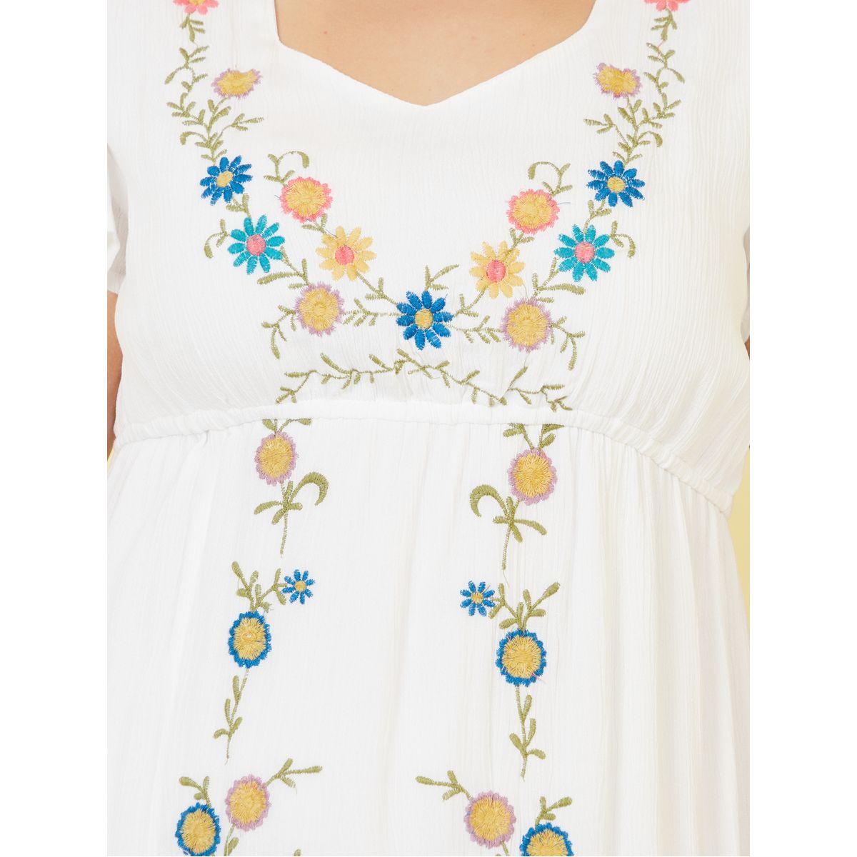 Styli Plus Embroidered Detail Viscose A-Line Maxi Dress-women-clothing-dresses-image-3