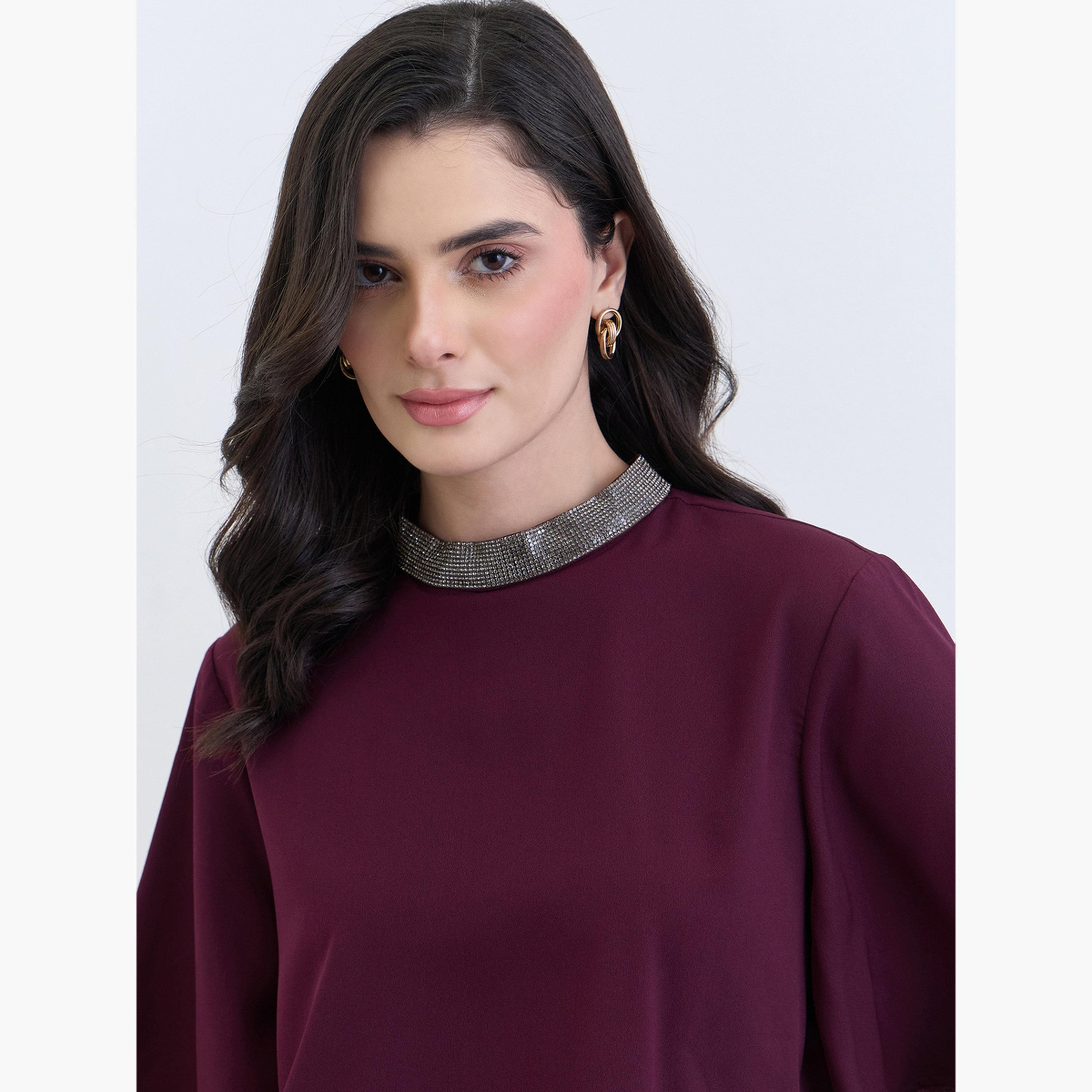 بلوزة بأكمام رفرفة وفتحة رقبة مطرزة-women-clothing-tshirts-image-4