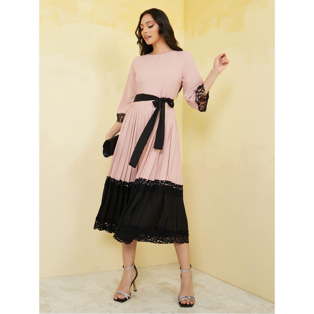 فستان طويل بتداخلات دانتيل-women-clothing-dresses-image-2