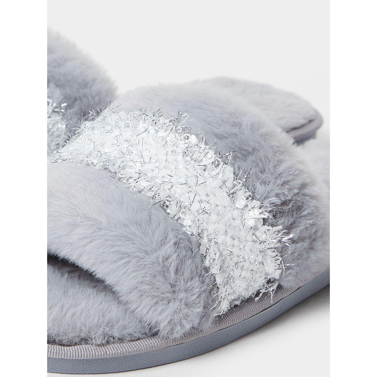 Styli Unwind Fluffy Bedroom Slippers-women-shoes-bedroomslippers-image-5