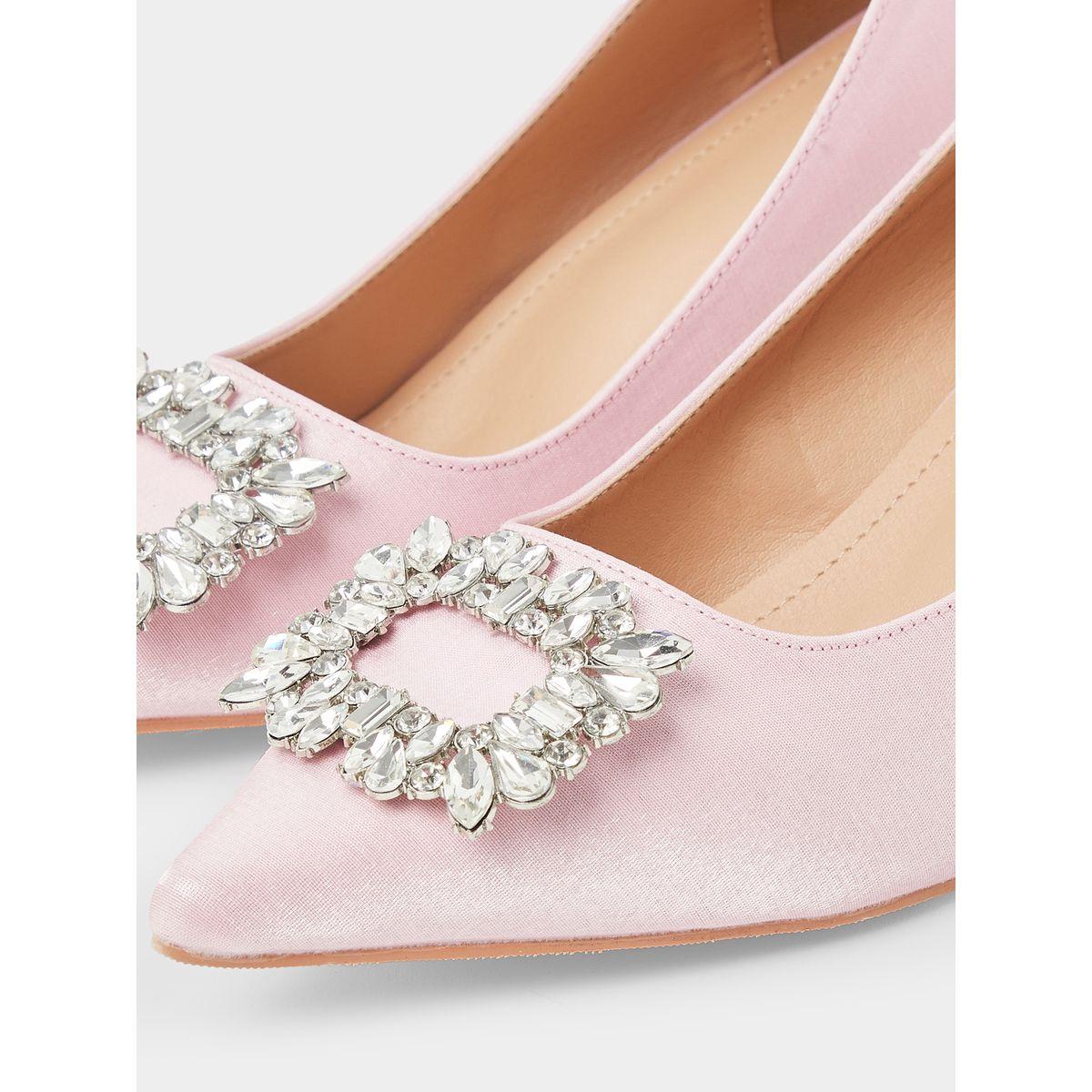 Styli Flower Embellished Kitten Heel Pumps-women-shoes-heels-image-4