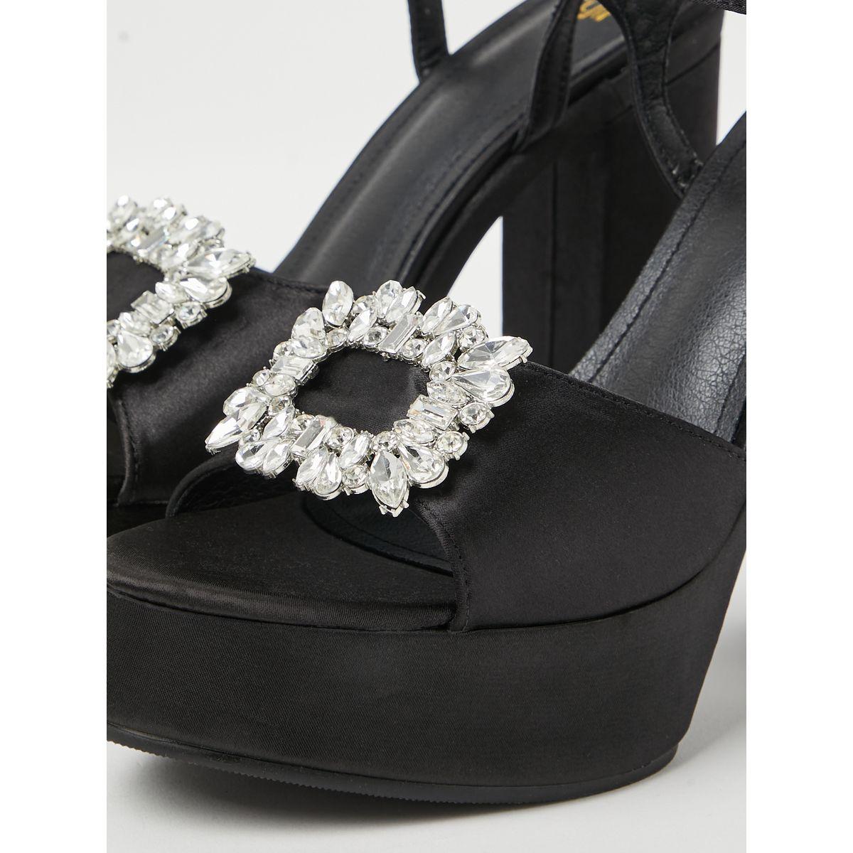 Styli Chunky Flower Embellished Block Heel Sandal-women-shoes-heels-image-4