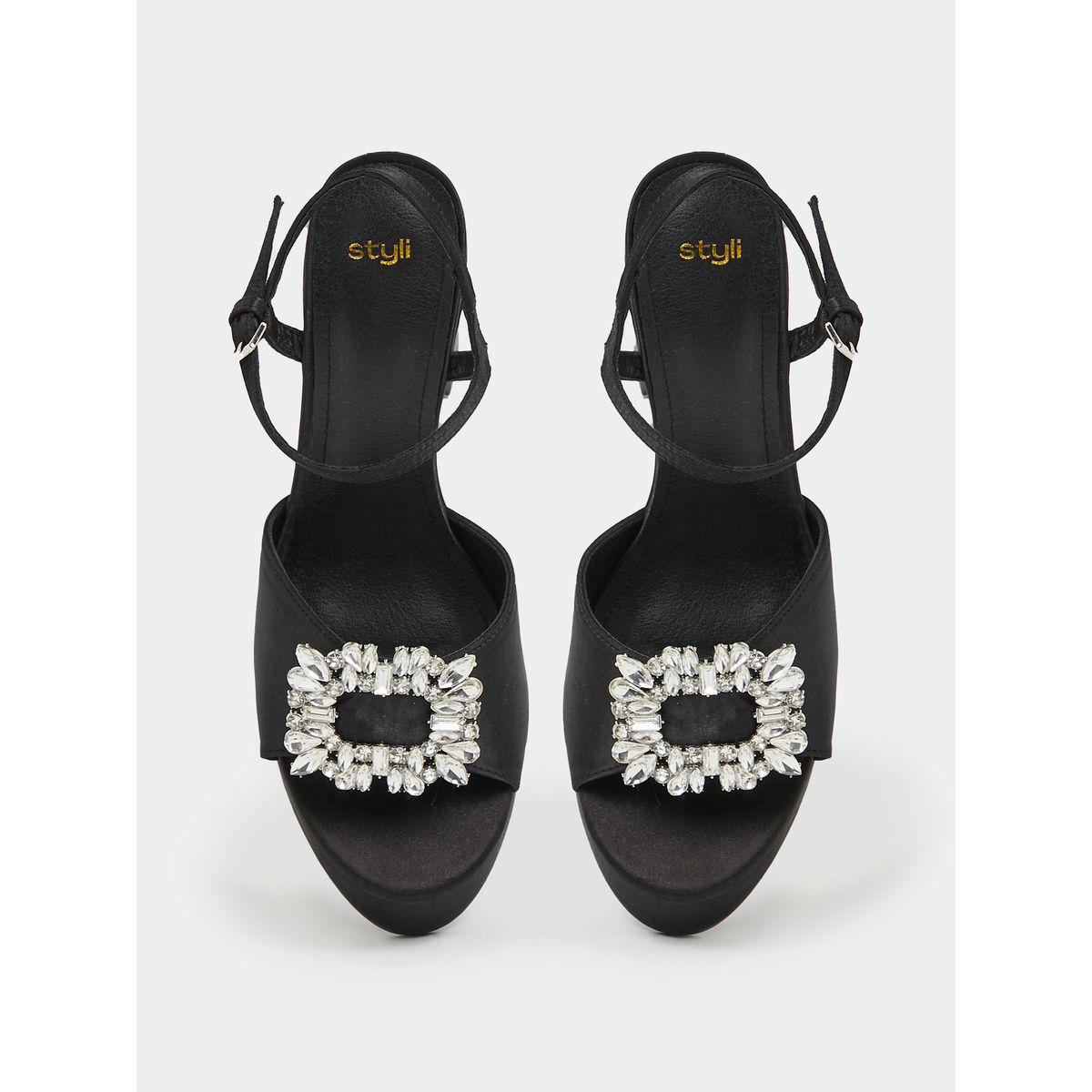 Styli Chunky Flower Embellished Block Heel Sandal-women-shoes-heels-image-6