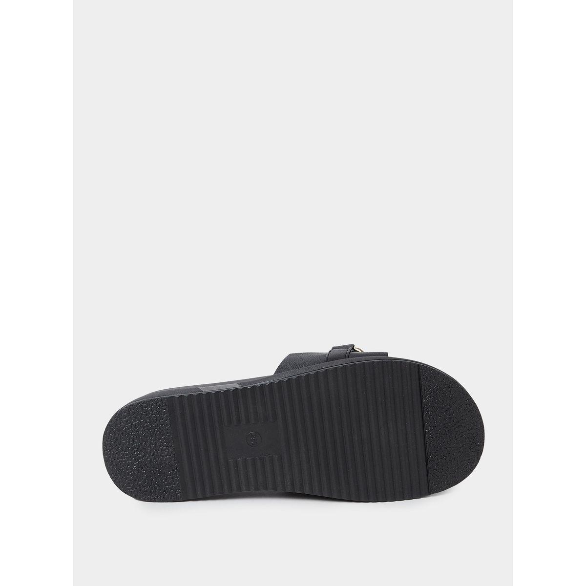 Styli Chain Accent Wide Strap Flat Sandals-women-shoes-sandals-flats-image-7