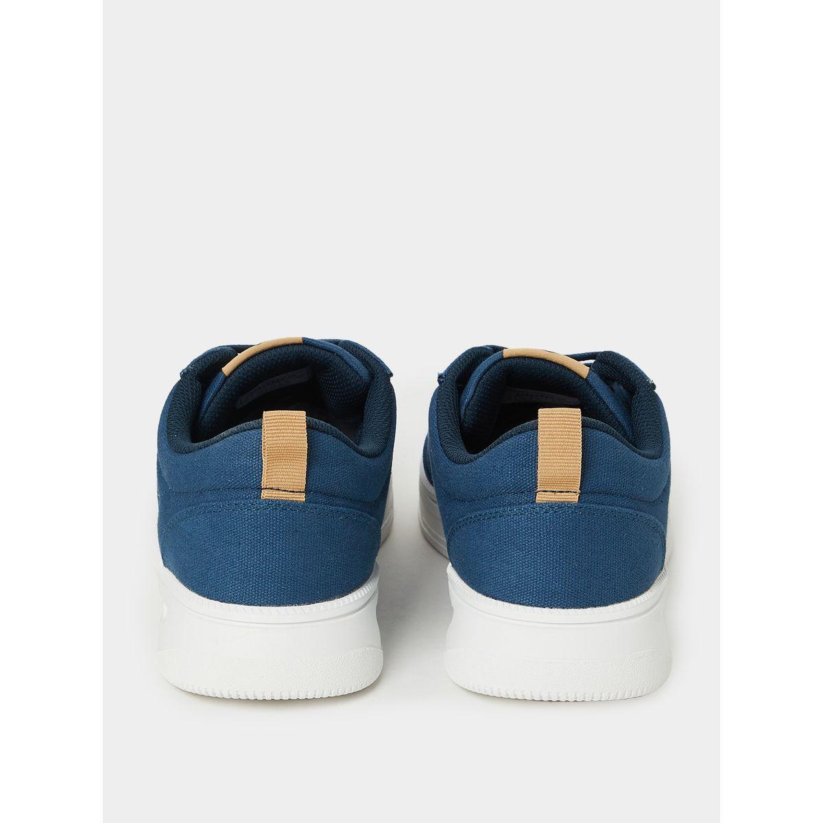 Umbro Greco Canvas Sneakers with Pull Tab-men-shoes-sneakers-image-3