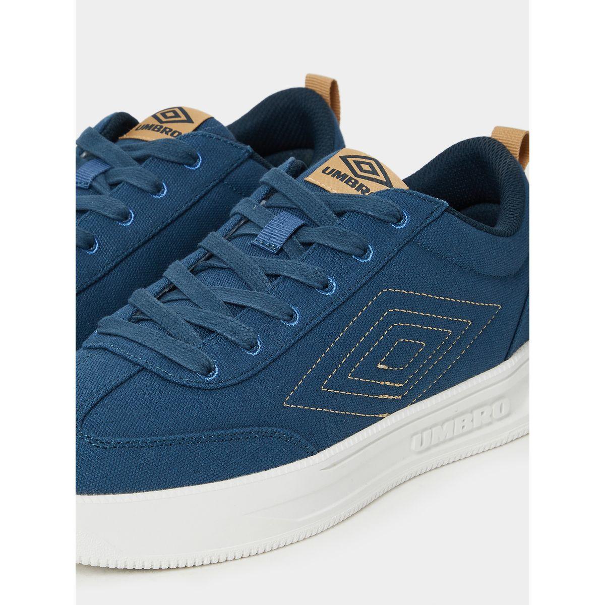 Umbro Greco Canvas Sneakers with Pull Tab-men-shoes-sneakers-image-4