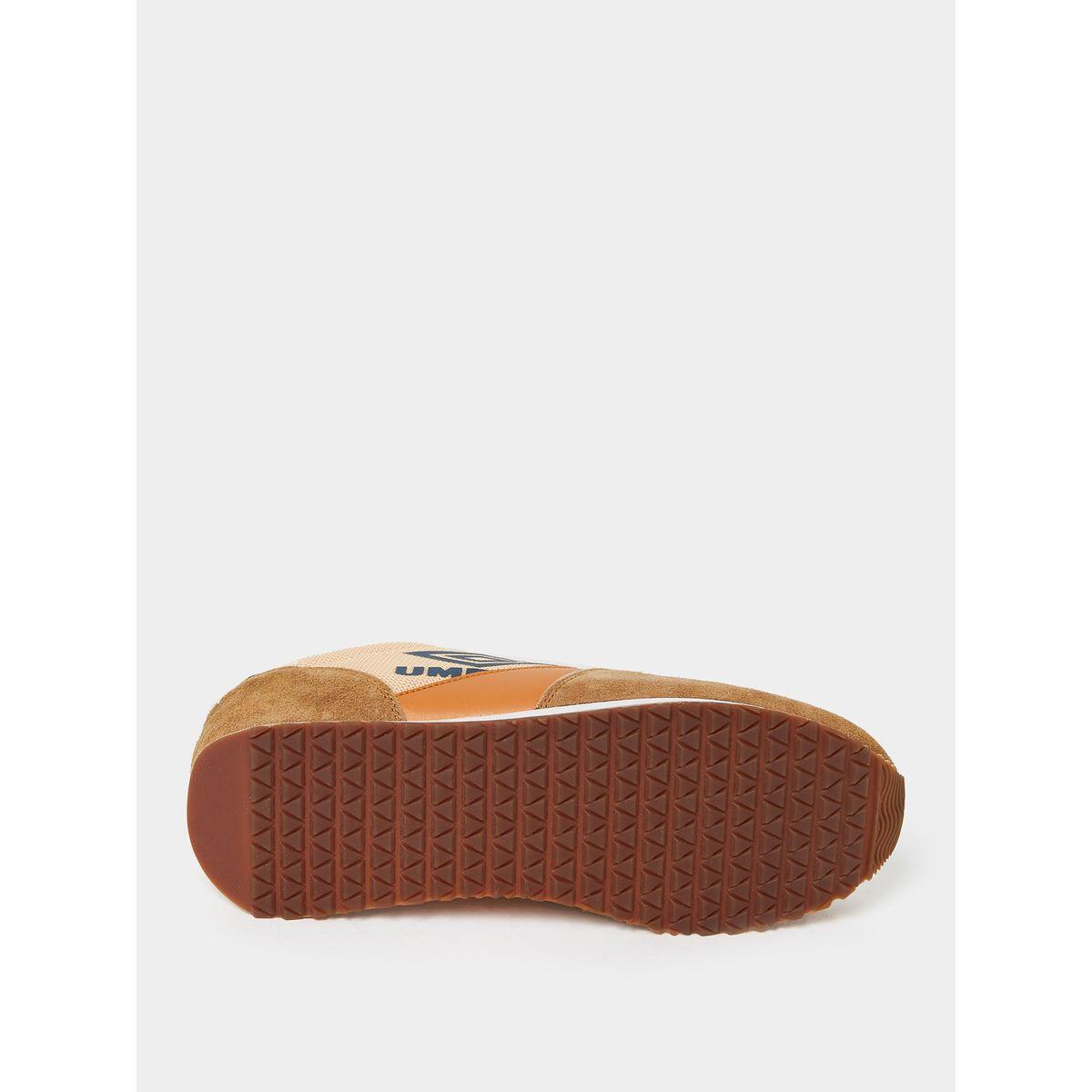Umbro Anson Faux Suede Low Ankle Sneakers-men-shoes-sneakers-image-6