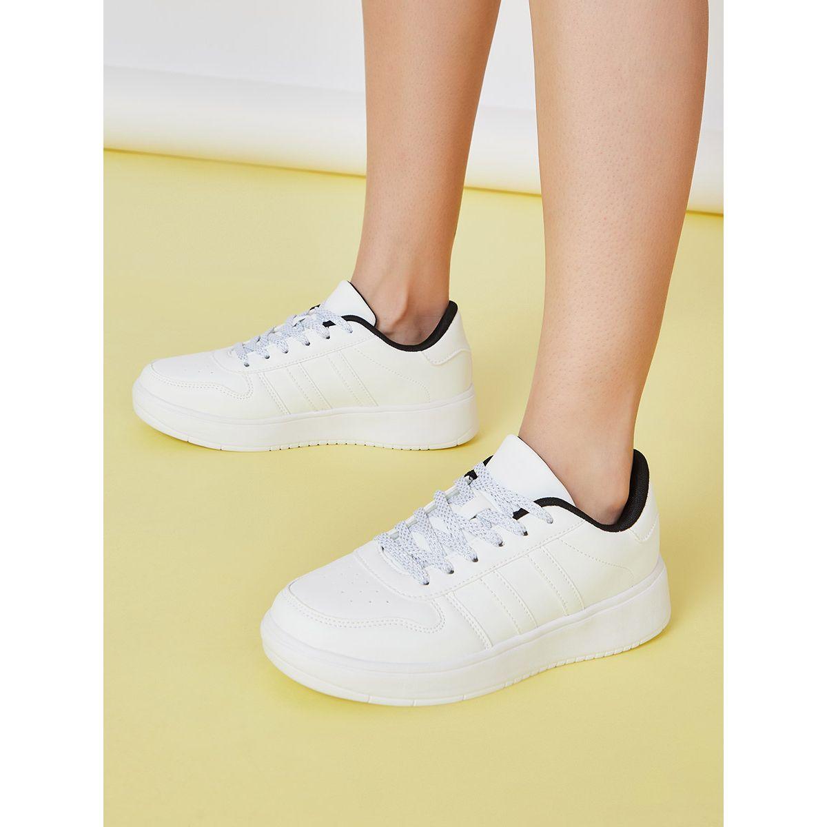 حذاء سنيكرز برباط غلق-women-shoes-sneakers-image-1