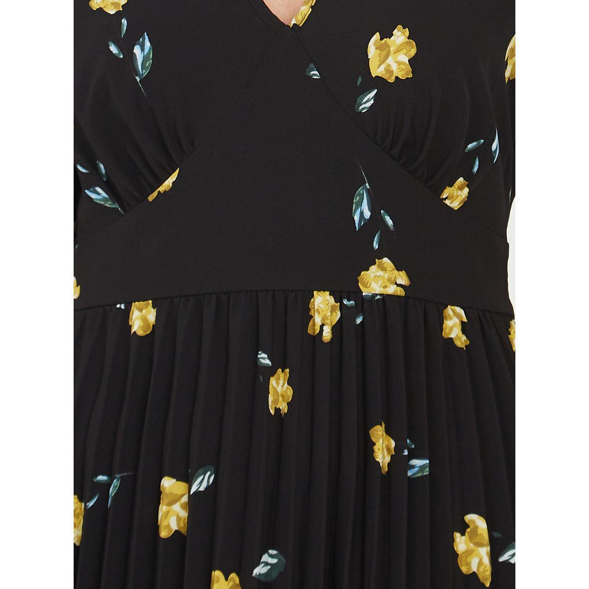 Styli Floral Print Pleated A-Line Maxi Dress-women-clothing-dresses-image-3