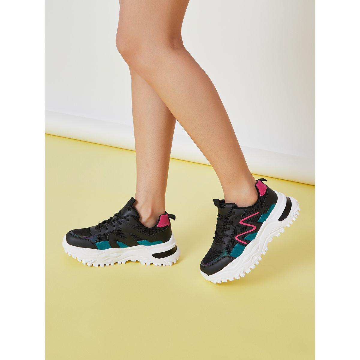 حذاء سنيكرز عصري-women-shoes-sneakers-image-1
