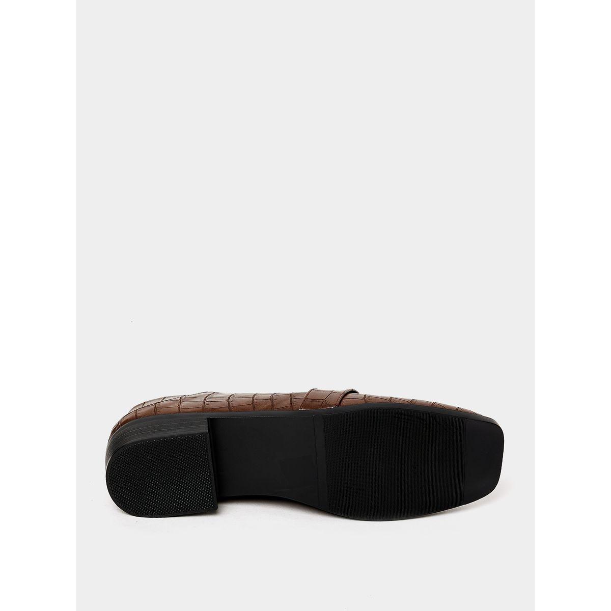 Styli Horseshoe Buckle Strap Textured Loafer-women-shoes-loafersandmoccasins-image-7
