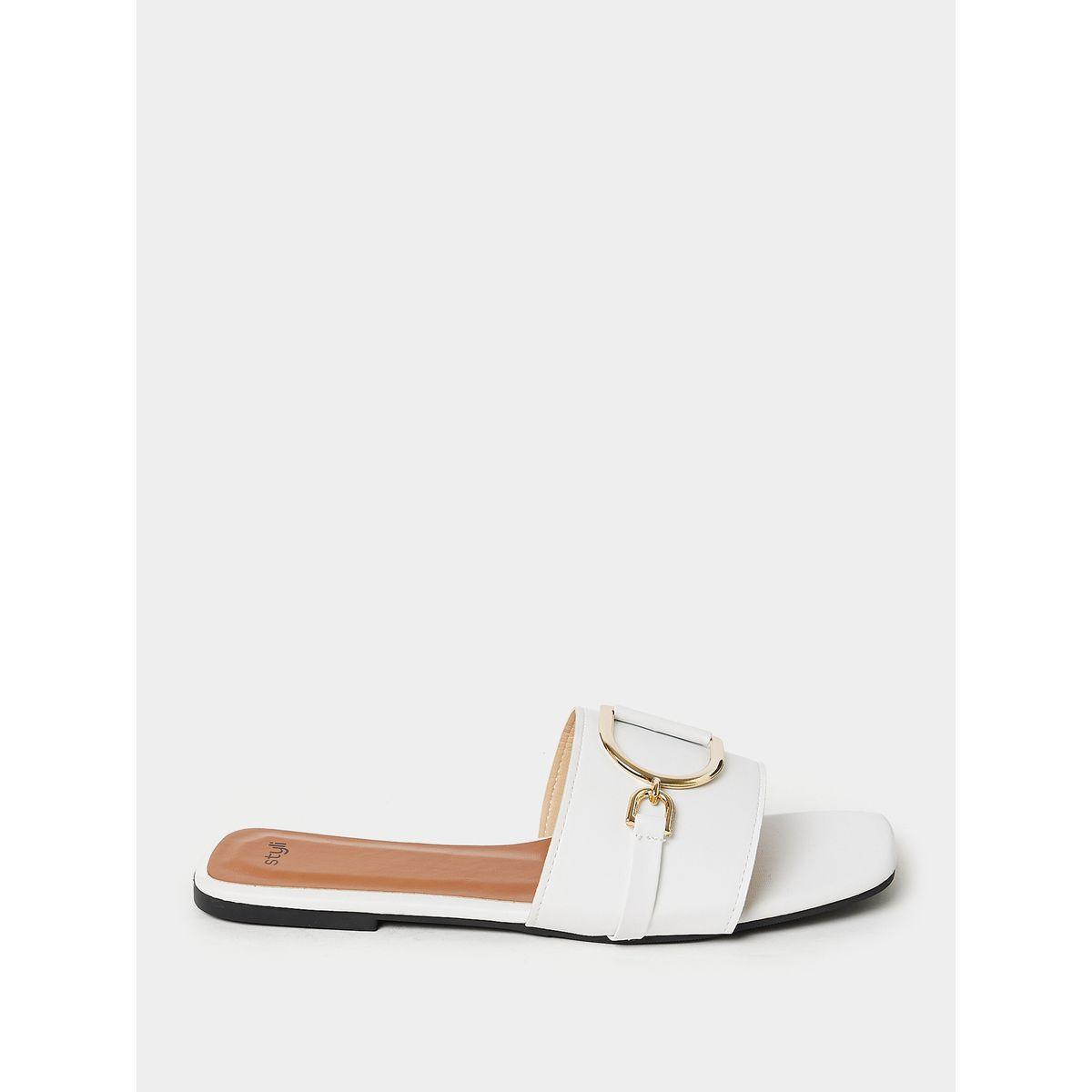 صندل فلات مزين بحلية-women-shoes-sandals-flats-image-1