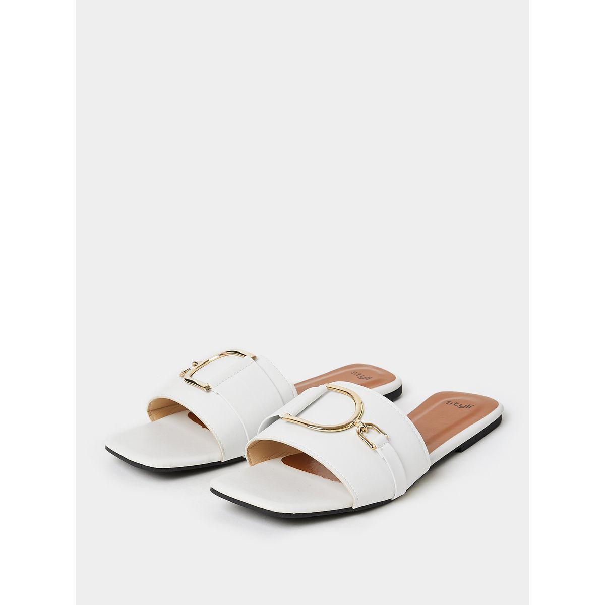 صندل فلات مزين بحلية-women-shoes-sandals-flats-image-3