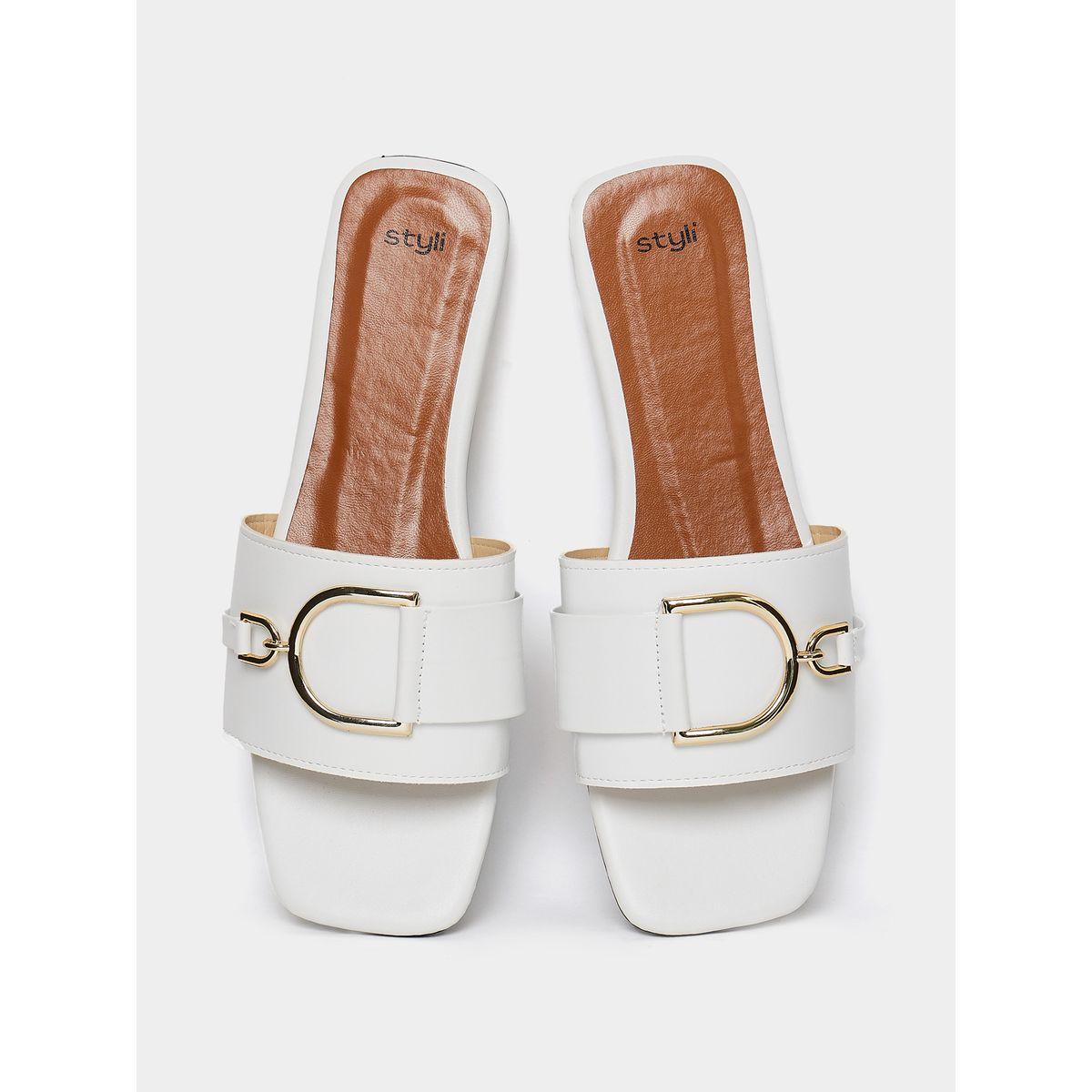 صندل فلات مزين بحلية-women-shoes-sandals-flats-image-6