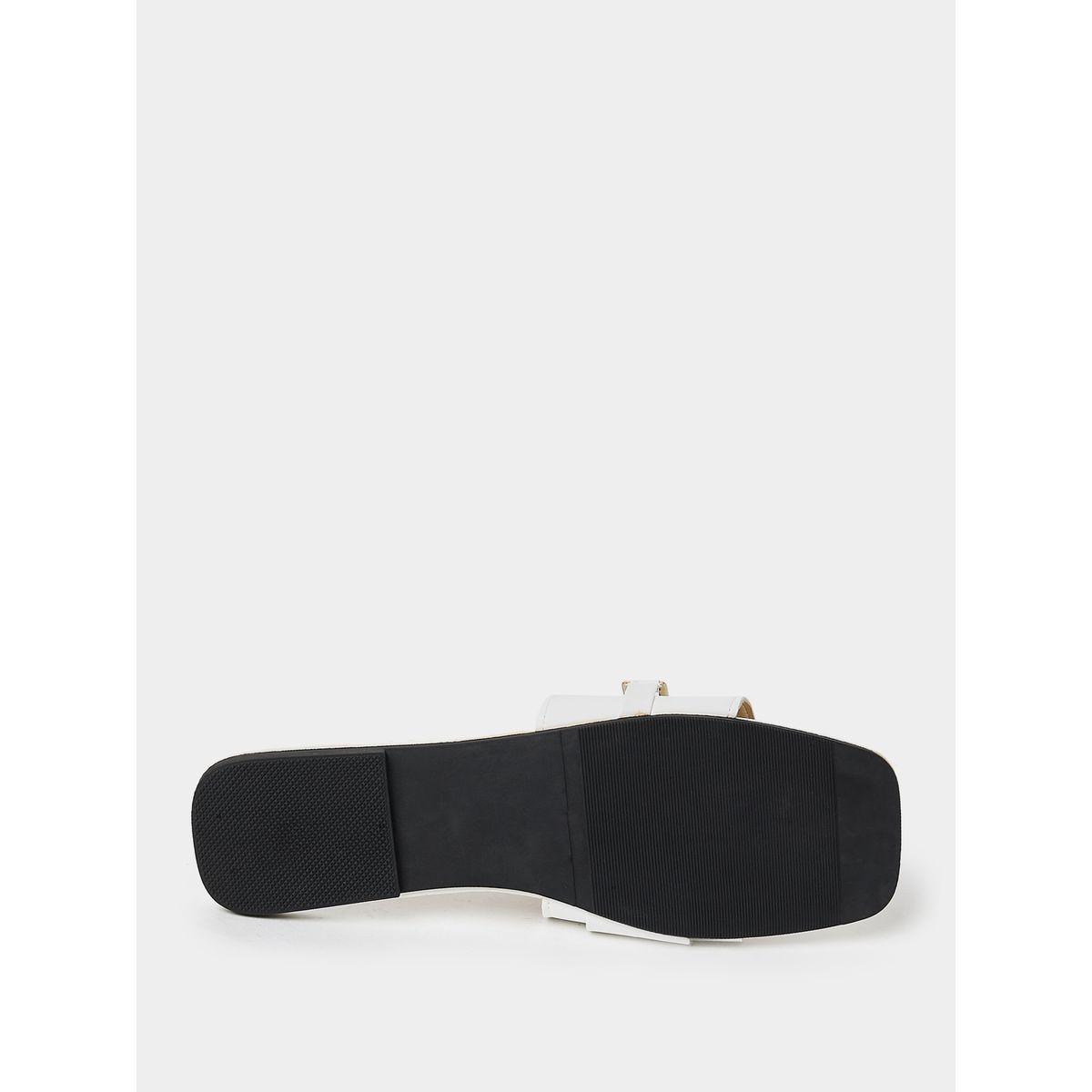 Styli Buckle Accent Patent Strap Flat Sandals-women-shoes-sandals-flats-image-7