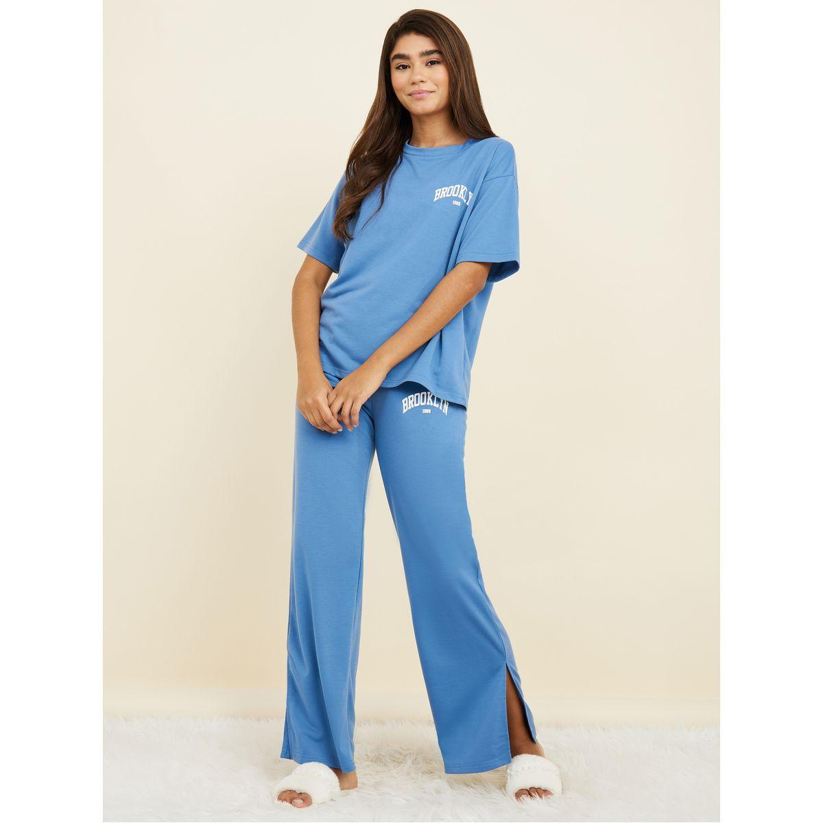 طقم من ( بنطال + تيشيرت )-women-clothing-coordsets-image-1