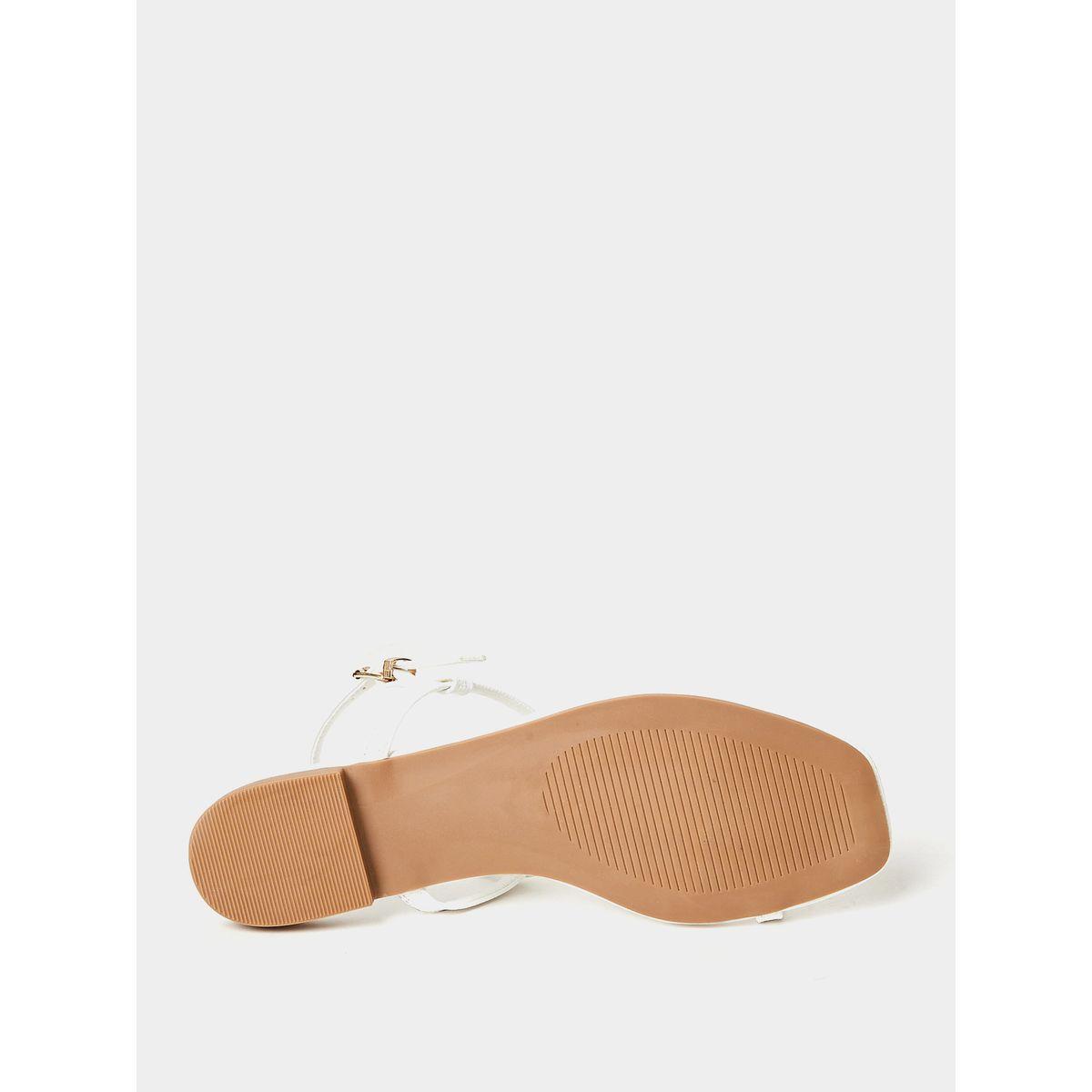 صندل فلات بتفاصيل بارزة الملمس-women-shoes-sandals-flats-image-7