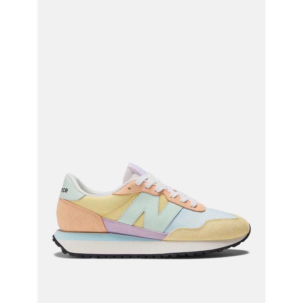 حذاء سنيكرز بنمط كتل الالوان-women-shoes-sneakers-image-1