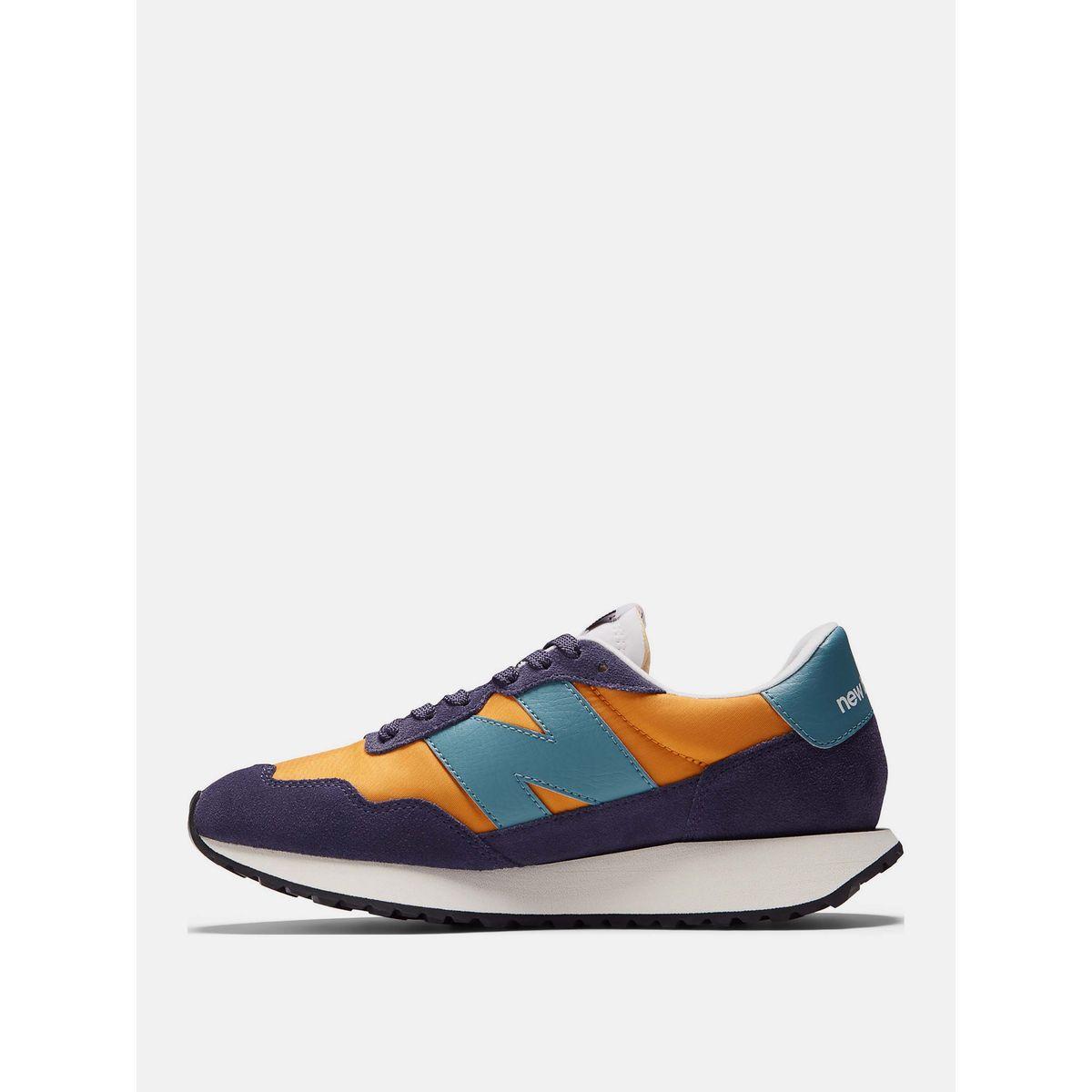 حذاء سنيكرز بنمط كتل الالوان-women-shoes-sneakers-image-2
