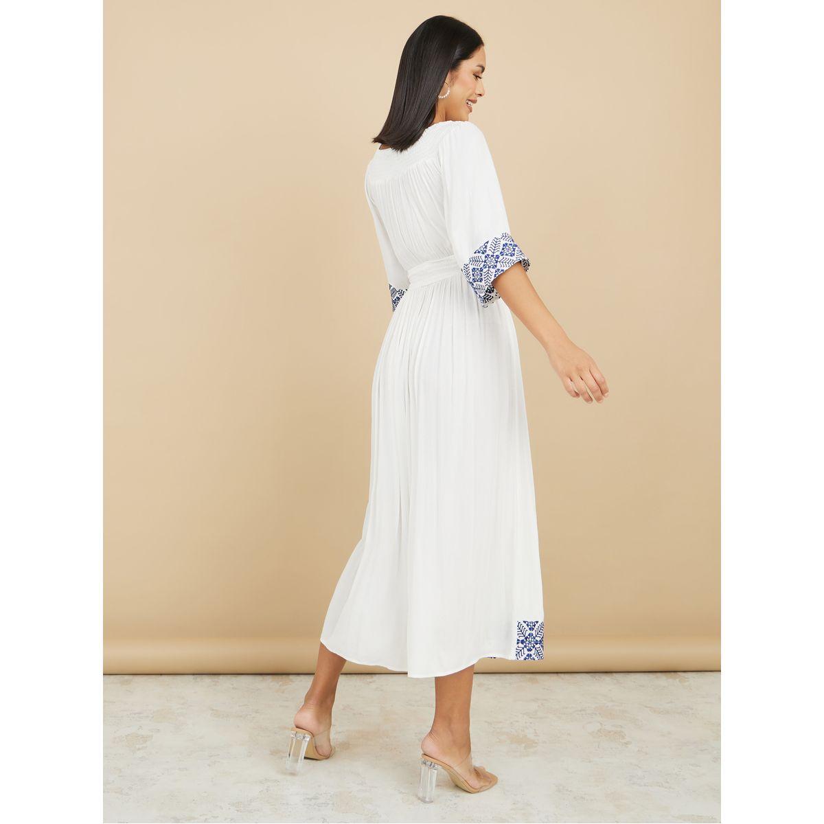 فستان طويل بتفاصيل مطرزة-women-clothing-dresses-image-4