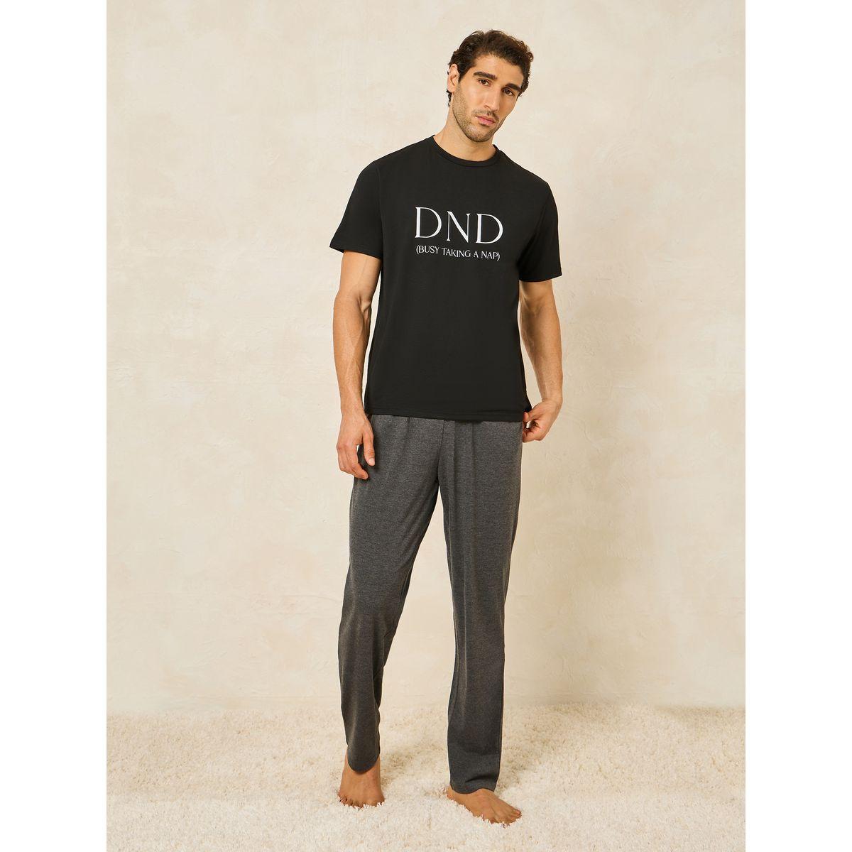 Styli Unwind Slogan Print T-Shirt & Solid Pyjama Set-men-clothing-nightwear-sets-image-1