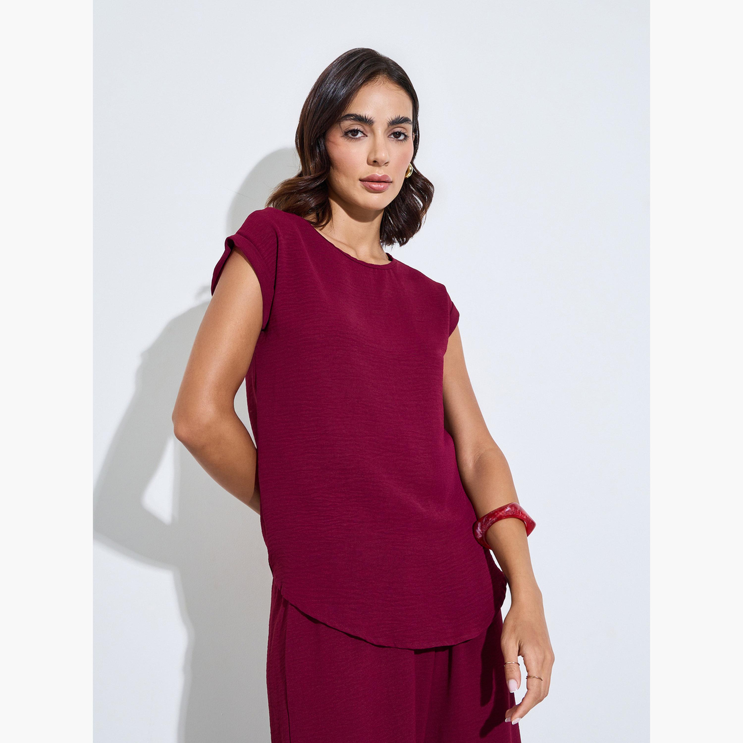 Amirah X Styli Burgundy Cap Sleeves Longline Top and Pants Under Abaya Set-women-clothing-coordsets-image-3