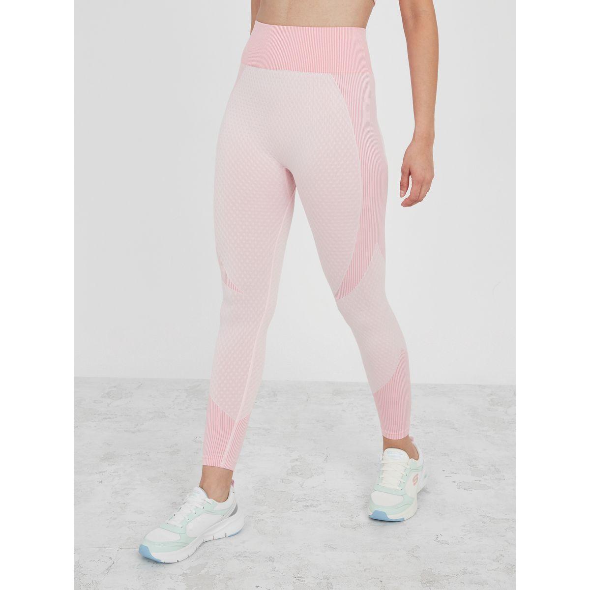 Styli Active Seamless Tonal Panel Effect Textured Sports Bra and Active Legging Set-women-clothing-sportswearandactivewear-trackpantsandtracksuits-image-6