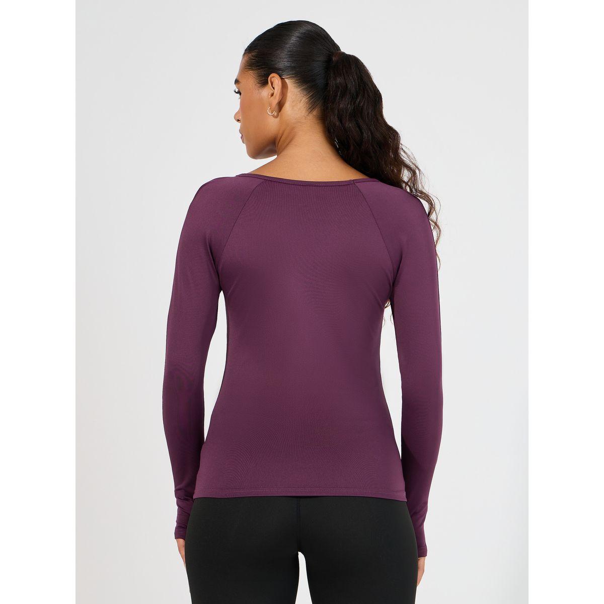 بلوزة بتفاصيل دانتيل وفتحة أصبع ابهام-women-clothing-sportswearandactivewear-tshirtsandvests-image-1
