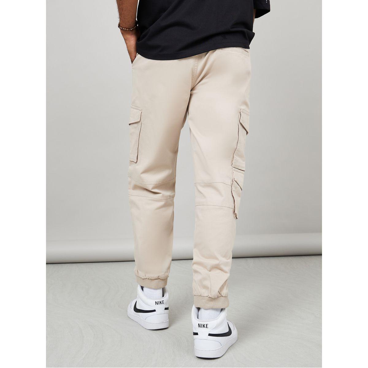 جوغر بنمط كارجو بقصة مريحة-men-clothing-bottoms-joggers-image-4