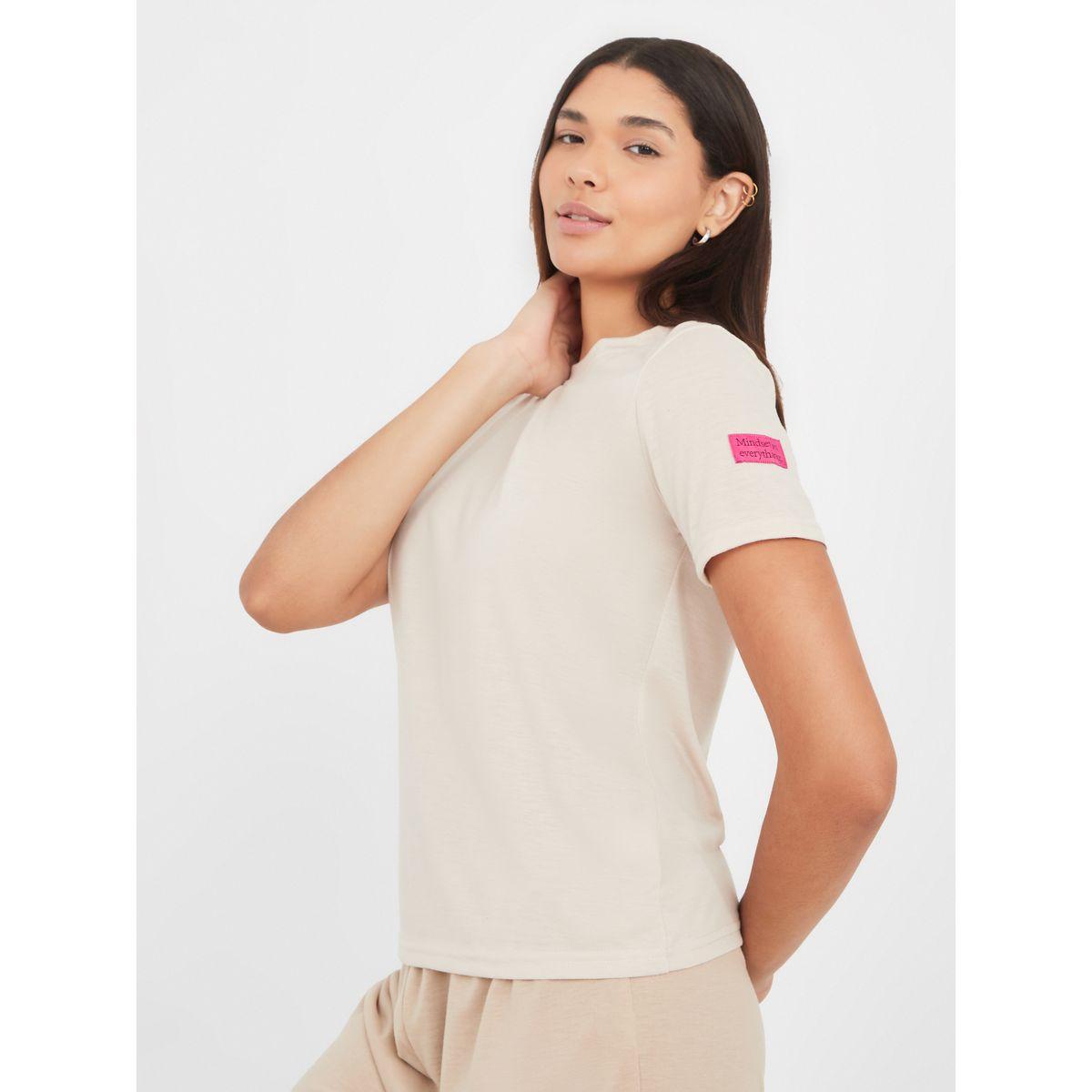Styli Unwind Contrast Side Patch Detail T-shirt and Pyjama Set-women-clothing-nightwear-pyjamas-longsets-image-2